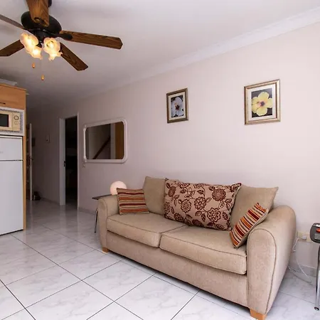 Los Diamantes 2 Bed Apartment Los Cristianos (Tenerife)