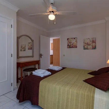 Los Diamantes 2 Bed